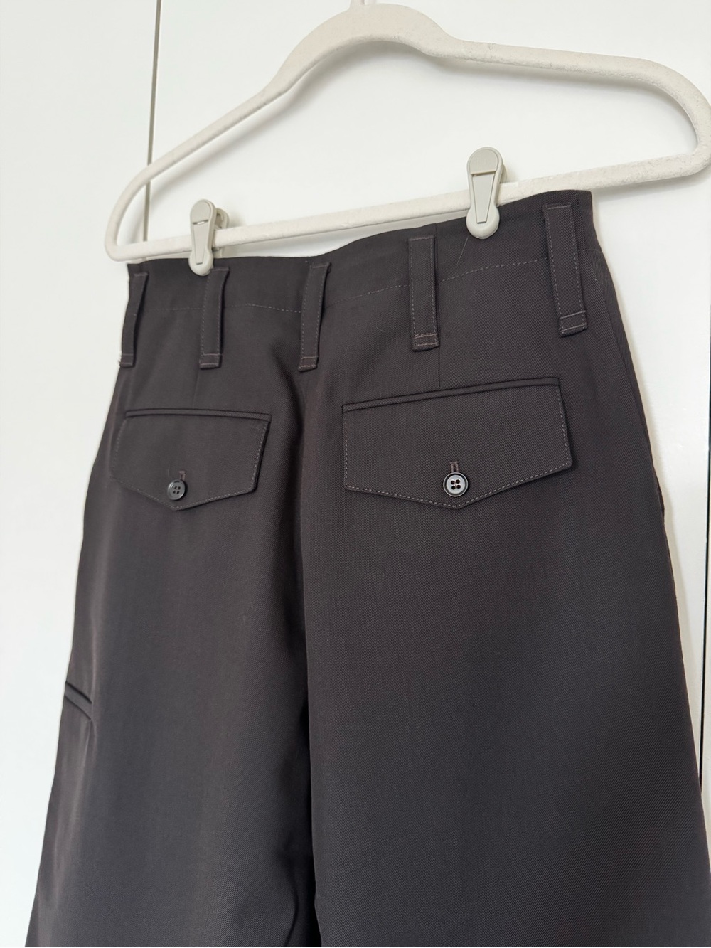 COS women’s drawstring barrel pant chocolate brown - Picture 8 of 8